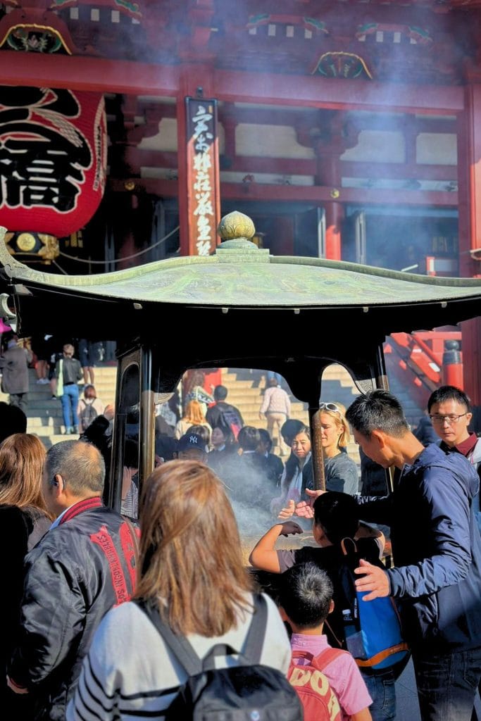 what to do in tokyo for 4 days- sensoji temple asakusa
