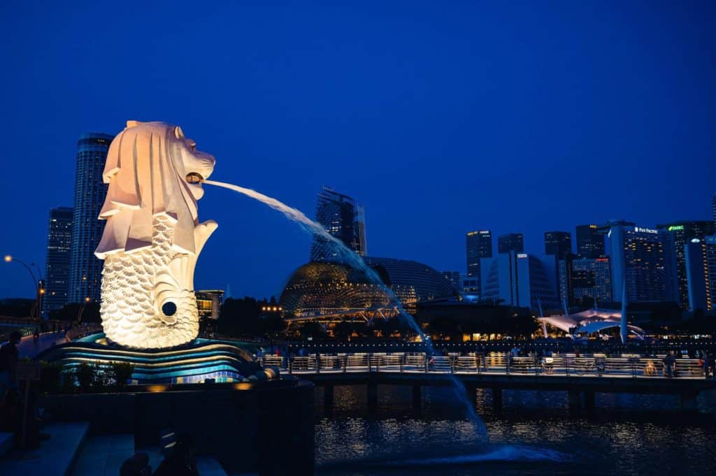 what to do in singapore at night merlion park