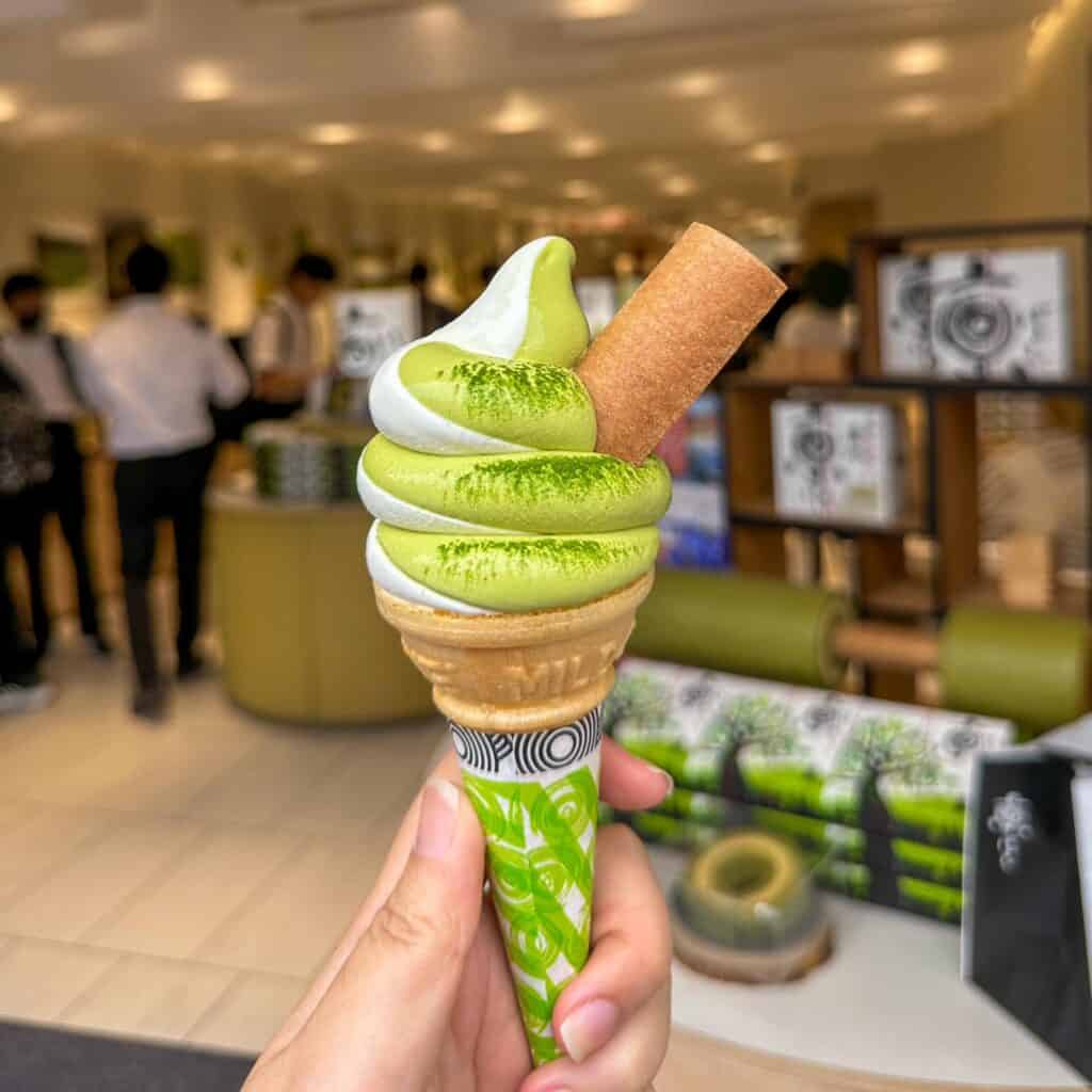 Aesthetic food photo in Kyoto - the soft serve ice cream near Kiyomizudera