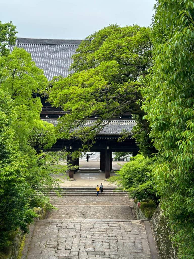Kyoto instagram spots - the staircase pathway that leads to Chionin Temple after passing through the Sanmon Gate