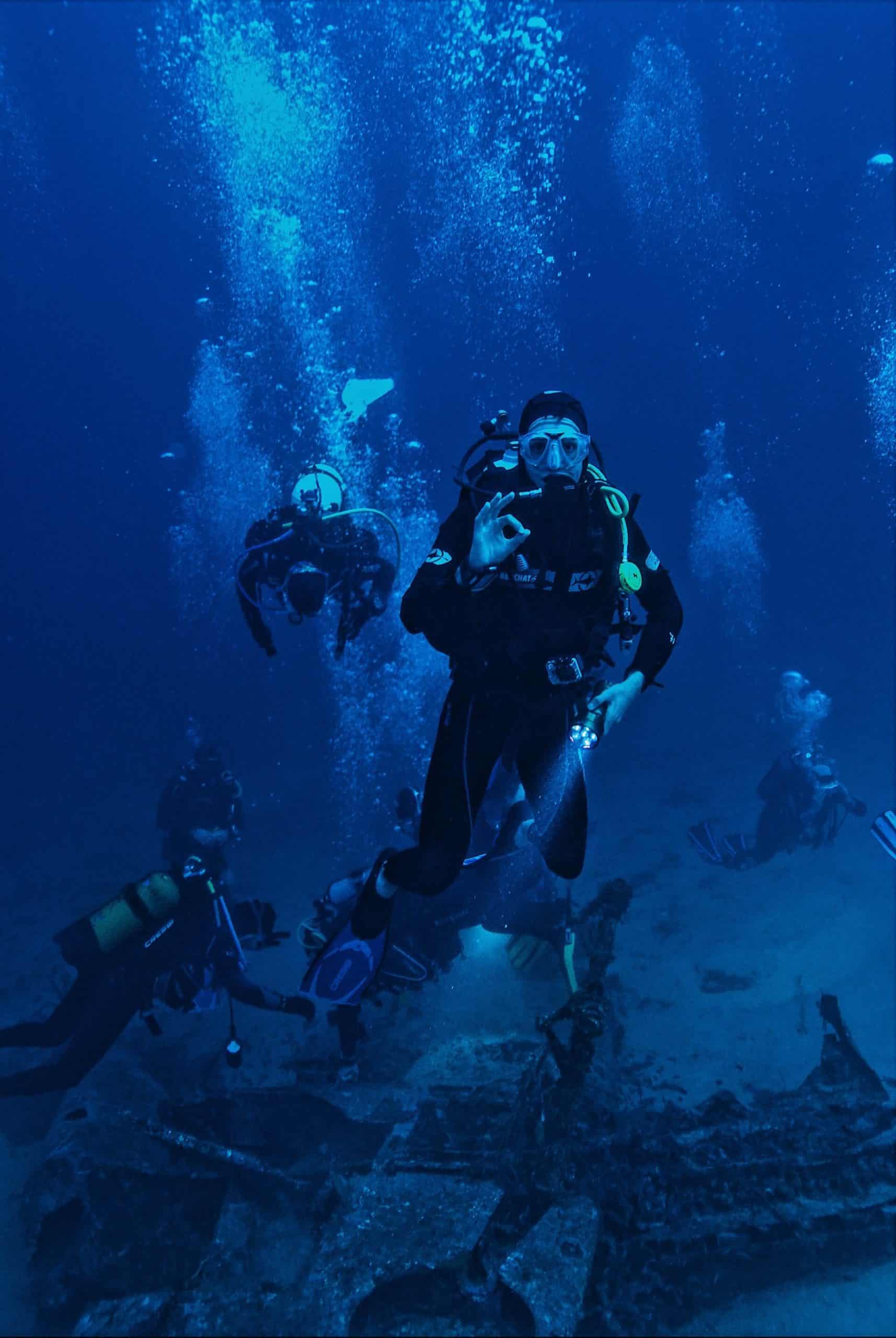 33 Crucial Scuba Diving Tips For Beginners (For A Pleasant Dive!)