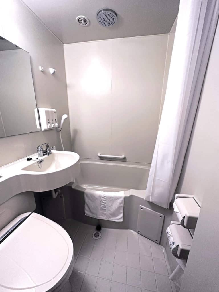 3 weeks in japan budget - the bathroom at one of the rooms in Toyoko Inn Osaka near Juso