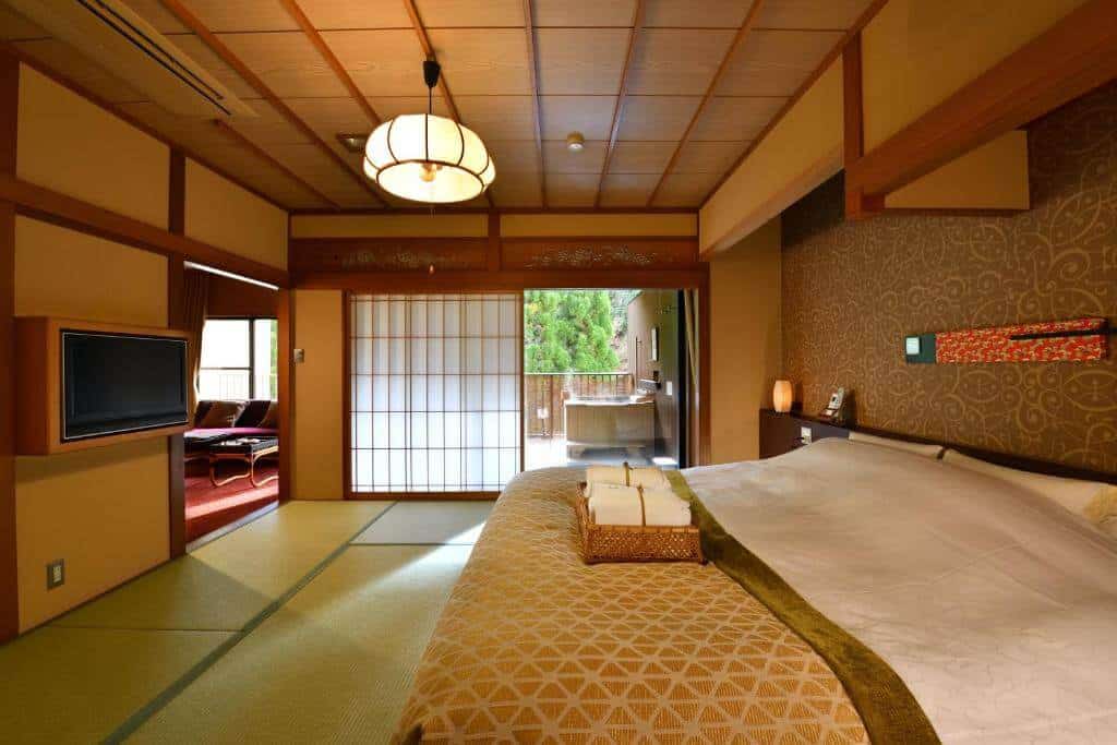 kyoto ryokan with private onsen - traditional Japanese room at Kyo Yunohana Resort Suisen