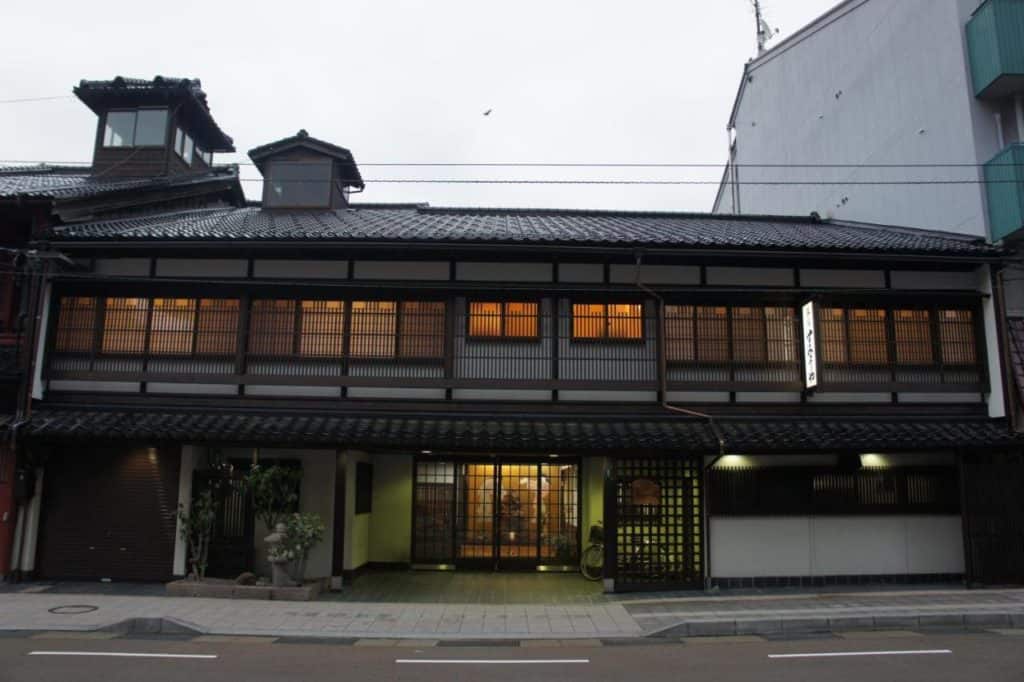 onsen ryokan kanazawa 1