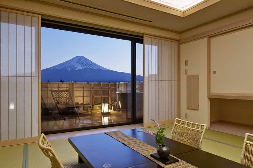 best mt fuji ryokan private onsen - Japanese style room overlooking Mt Fuji at Konansou 