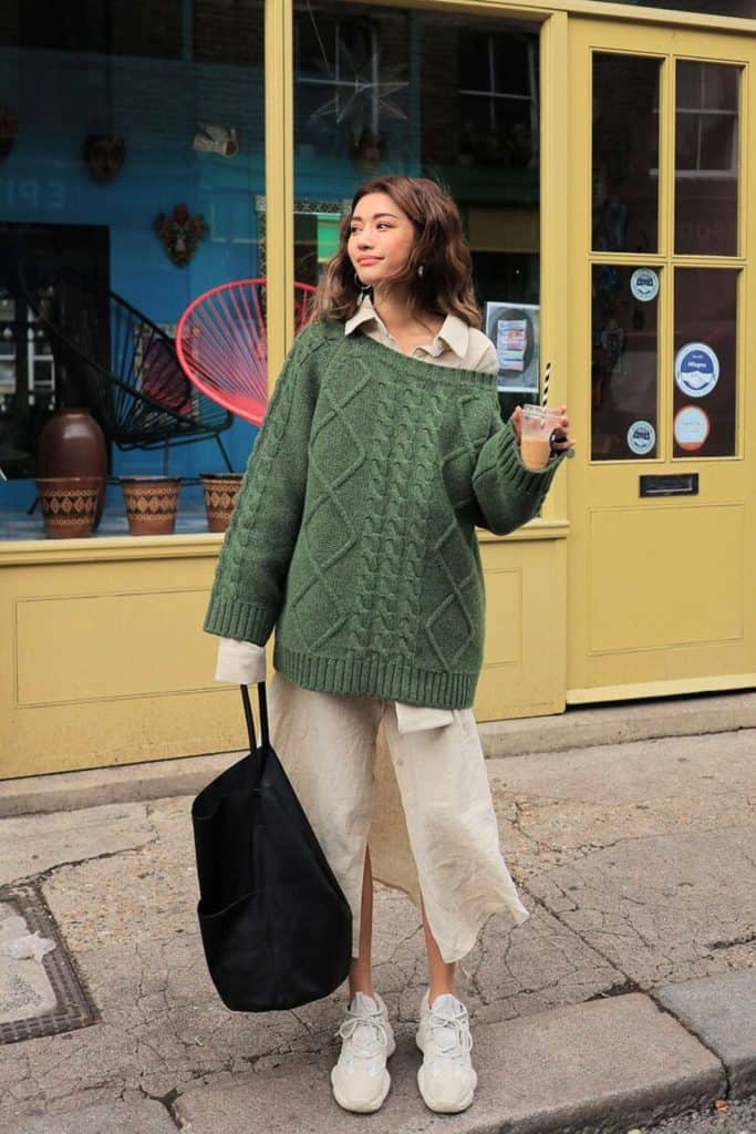 Tokyo Autumn Outfit Ideas - Cafe Hopping