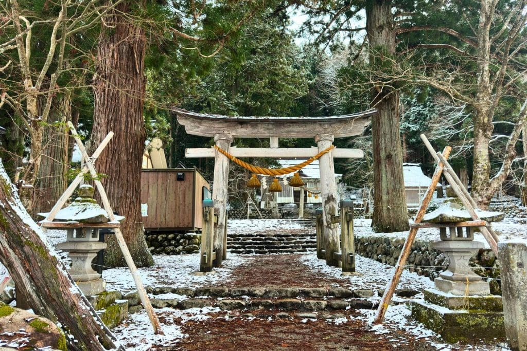 the entrance to Shirawaka Hachiman Shrine in Shirakawago